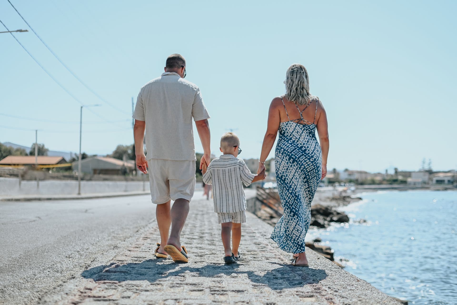 Update pricing, campaigns, and staff in seconds feature illustration